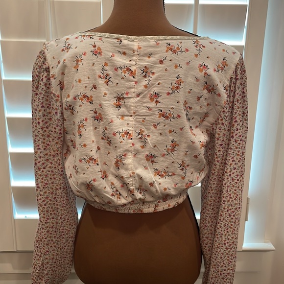 American Eagle top - Picture 5 of 7